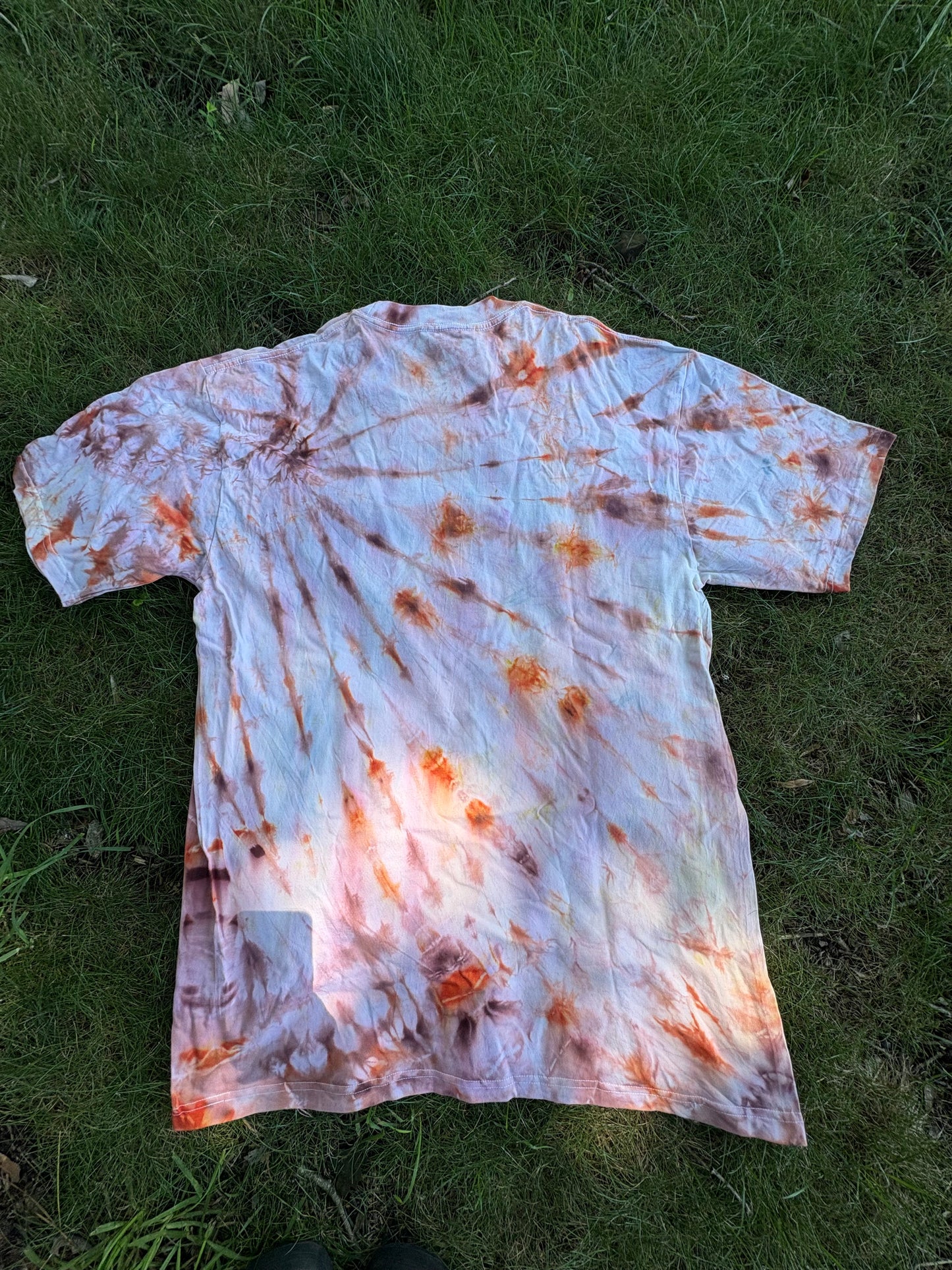 Spray painted alpaca T-Shirt. Men’s X-LARGE. 100% cotton. Stencil design. One-of-a kind tie dye