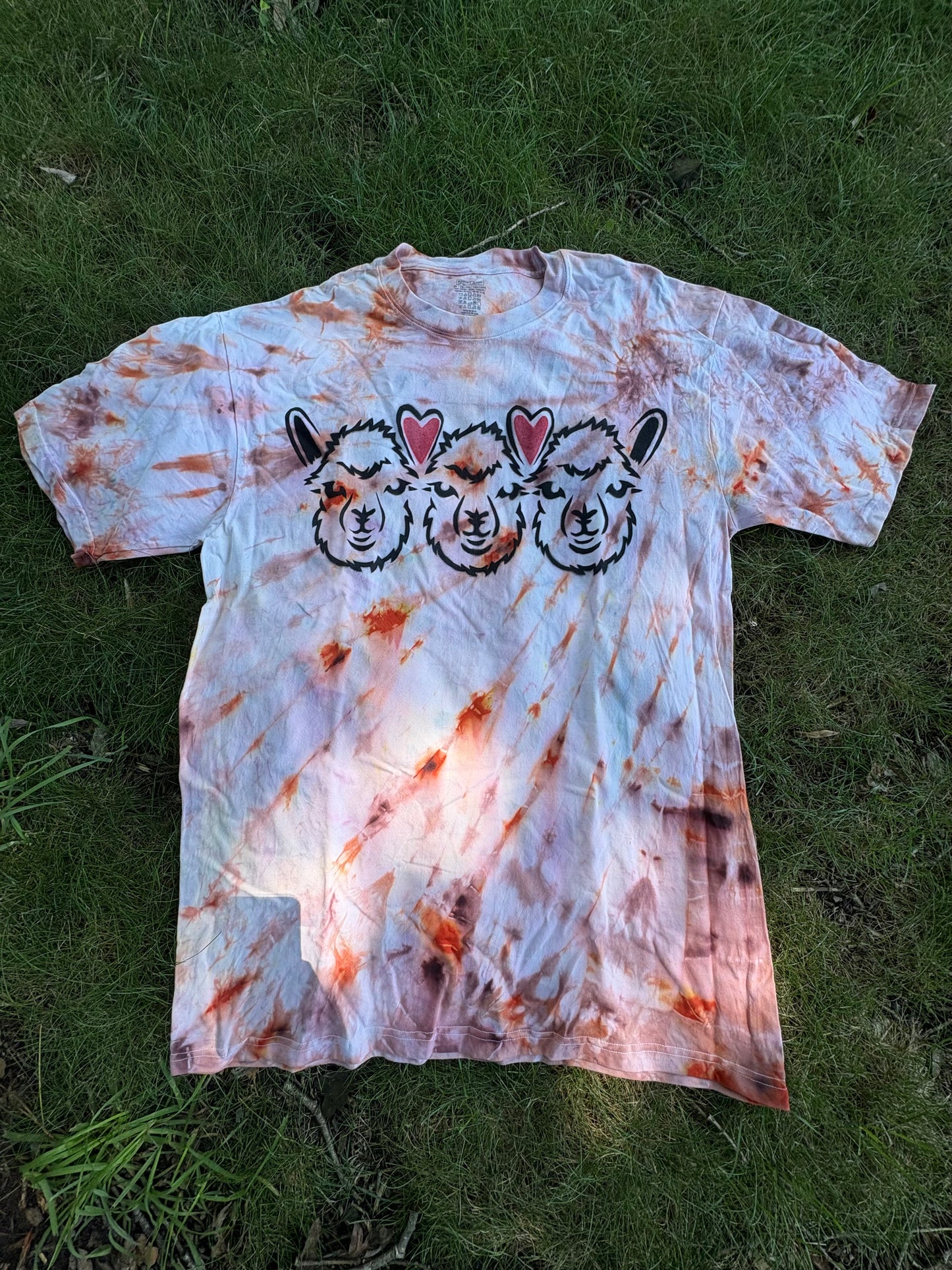Spray painted alpaca T-Shirt. Men’s X-LARGE. 100% cotton. Stencil design. One-of-a kind tie dye